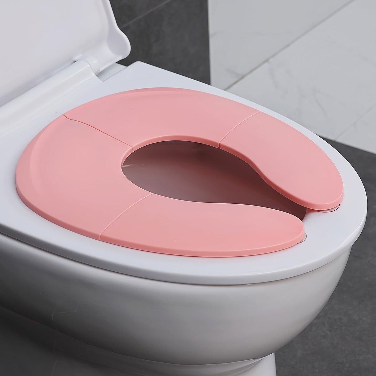 Folding Travel Potty Seat for Toddlers Boys & Girls, Portable Foldable Toilet Training Seat with Non-Slip Suction Cups, Lightweight Compact Potty Cover for Home & Travel