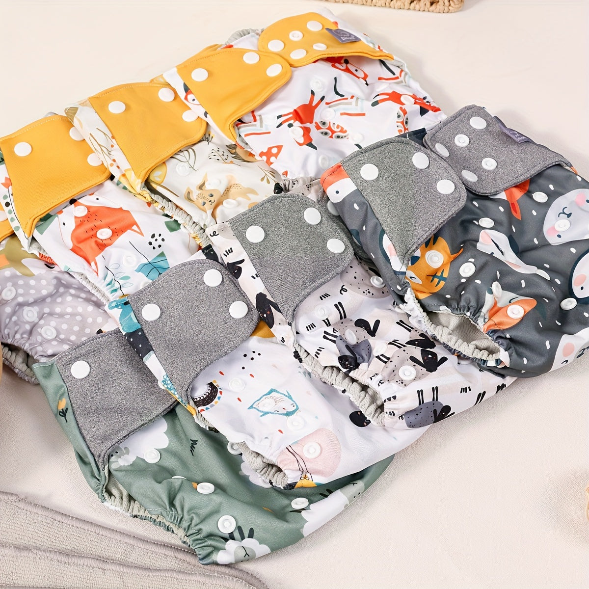 8-Piece Baby Cloth Diaper Set, Super Absorbent Breathable Washable & Reusable One-Size Cloth Diapers with 8 Inserts, Fits 6.6-33 lbs, Animal & Plant Styles, Holiday Gift