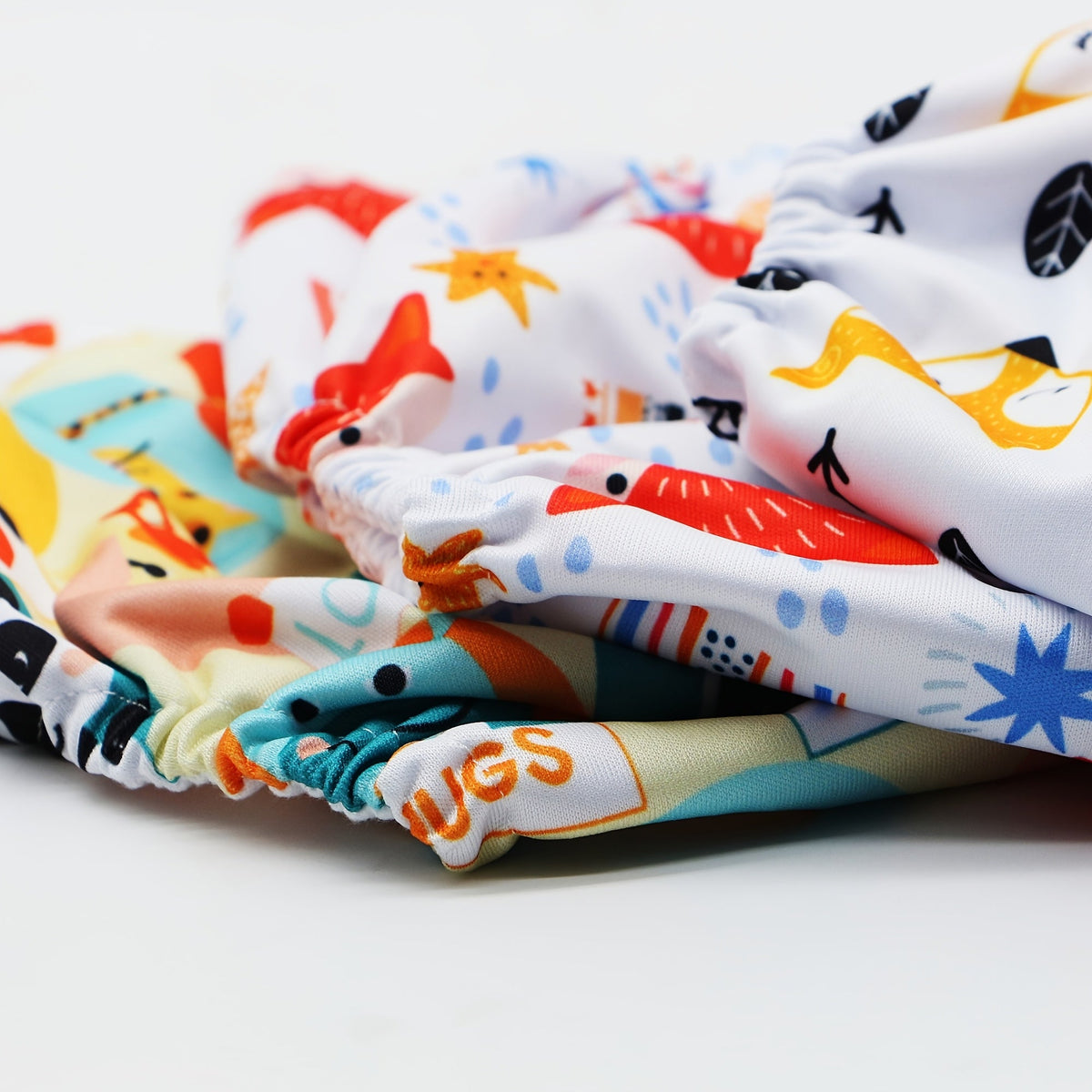 6-Piece Reusable Cloth Diaper Set with Cute Cartoon Animal Designs, Eco-Friendly Washable Baby Cloth Diapers with Inserts, Includes 3 Diapers & 3 Inserts, Adjustable for Babies & Toddlers